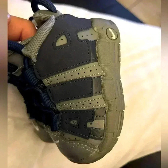 NIKE AIR MORE UPTEMPO (PS) COOL GREY-MIDNIGHT NAVY BLUE-WHITE  [DM3318-009] - Picture 1 of 14